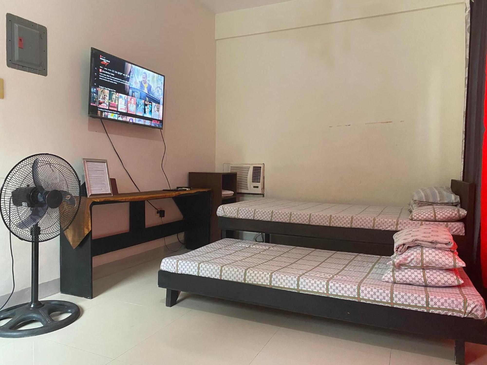 Perlies Inn Tanay Barkada House Extérieur photo